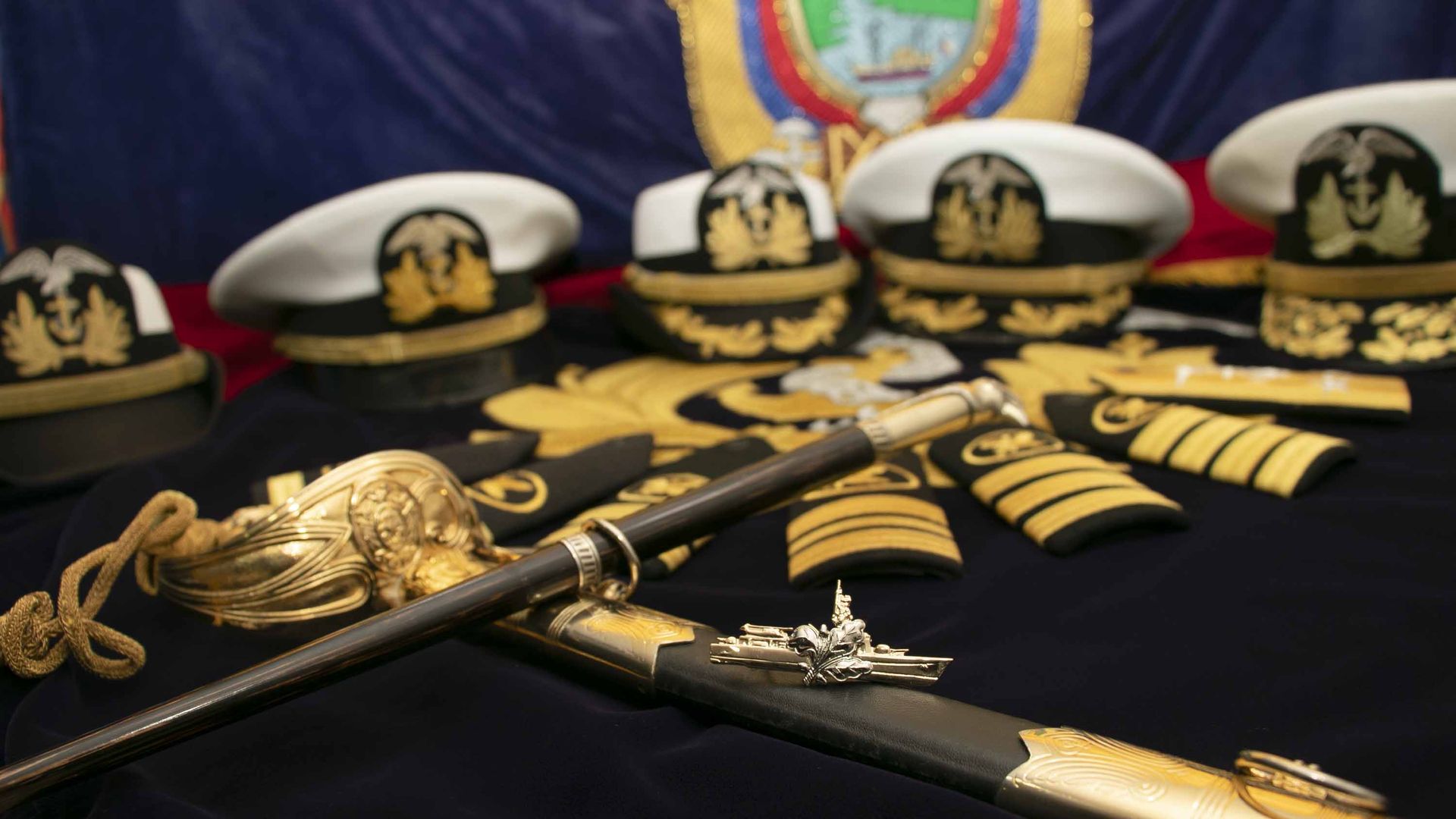 Arma y Servicio Escuela Superior Naval